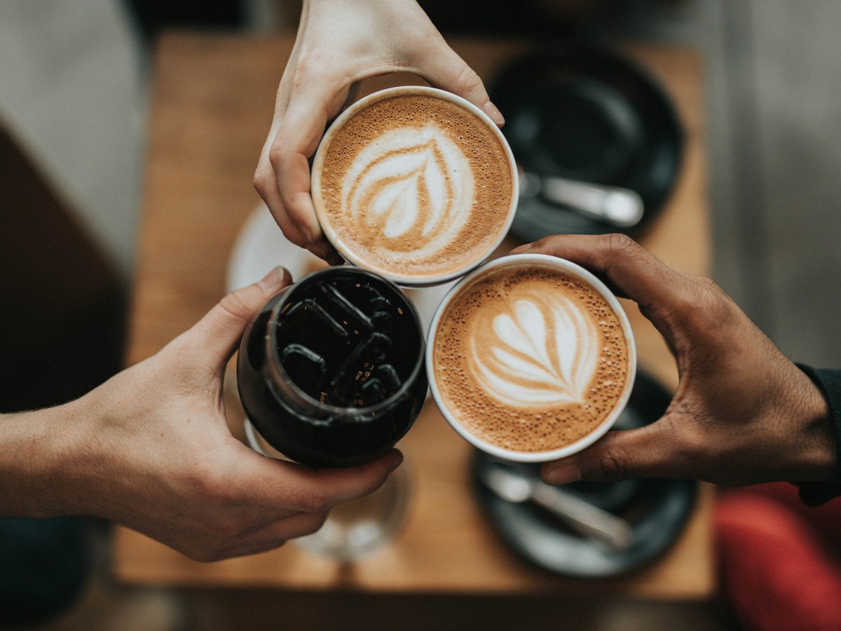 Pause café : Une habitude saine pour dynamiser votre journée de travail